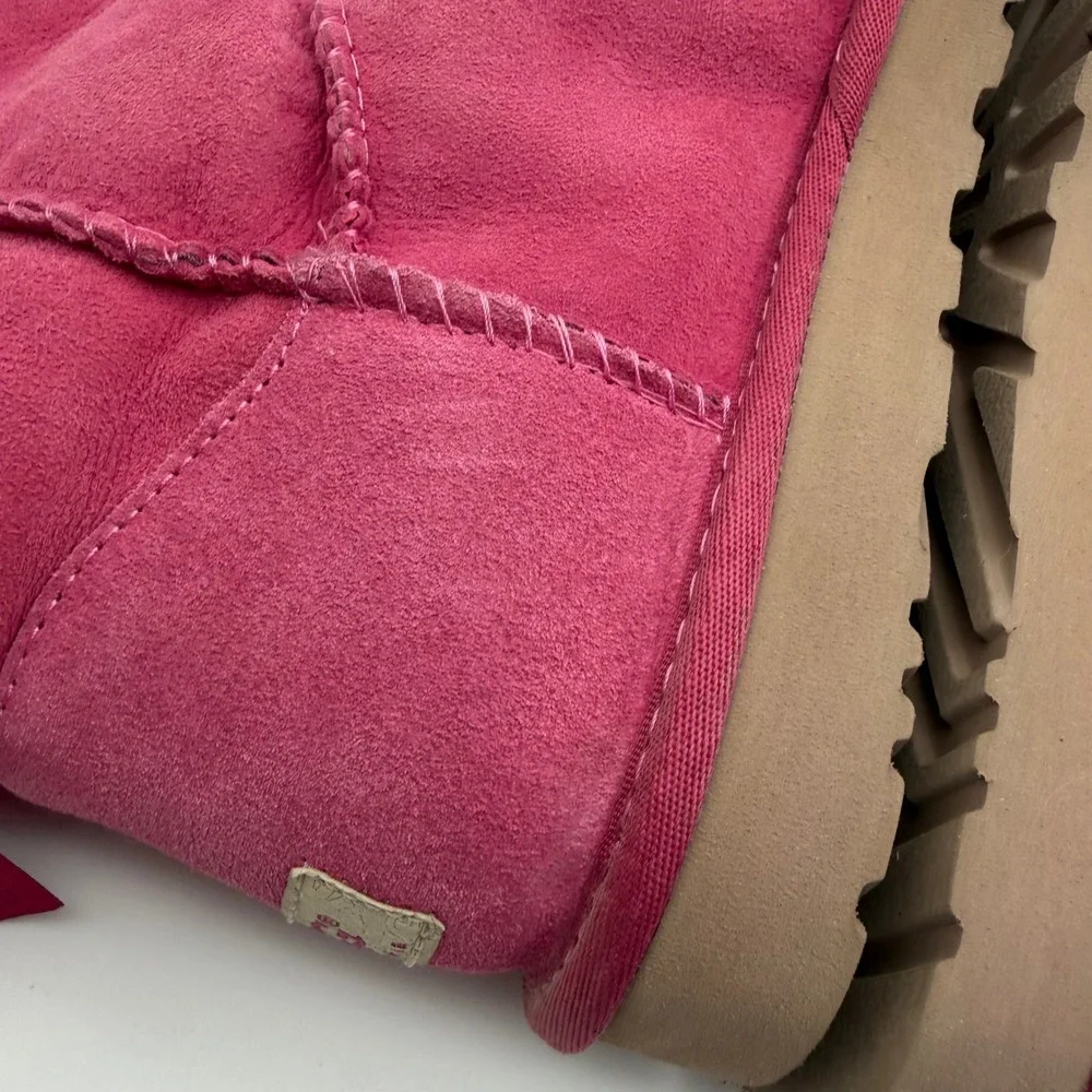 UGG Bailey Bow II Sangria Pink Suede Sheepskin Boots Size 8 Feminine Comfy Soft